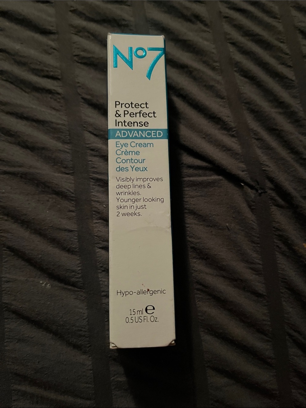 No7 Protect & Perfect Intense Advanced Eye Cream - White/Blue